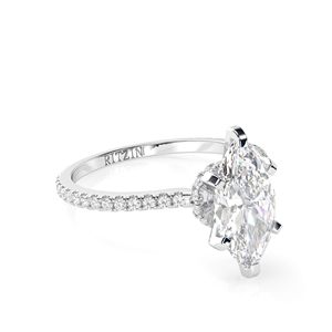 1,00 ctMarquise Cut Diamond Solitaire con acentos Anillo de compromiso para mujer - Product Image 2