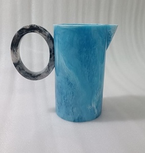 Jarra de Agua Ecológica de Resina de Poliéster con Diseño Moderno y Asa, Color Aqua Swirl, Calidad Premium para la Vuelta al Cole, 2025 - Product Image 6