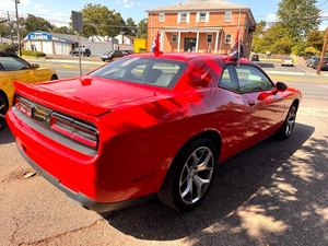 2015 Do_d_ge Chall-e-n-g-er SXT Plus RWD - Product Image 4