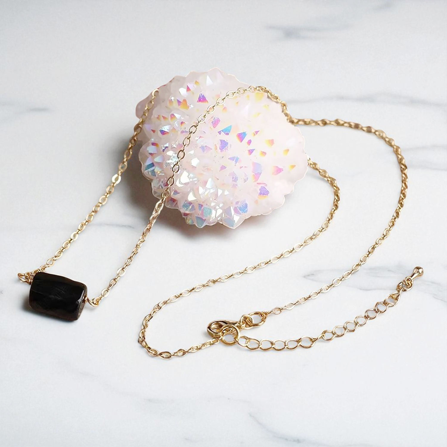 ทัวร์มาลีนสีดำ