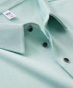 Polo classique en maille lavée avec col en Dupont Sorona, coupe ajustée, décontracté chic pour homme - Product Image 2