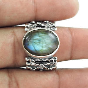 Anillo de Plata de Ley 925 Hecho a Mano con Piedra Preciosa de Labradorita de Corte Ovalado, Estilo Bohemio, Joyería de Alta Calidad para Boda/Compromiso - Product Image 2