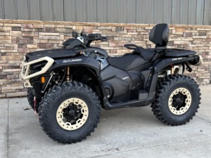 รถเอทีวี Can-Am Outlander 1000R สีดำ ขับเคลื่อน 4 ล้อ เกียร์อัตโนมัติ ระบบส่งกำลังเพลา  เครื่องยนต์เบนซิน 4 จังหวะ ถังน้ำมัน 20-30 ลิตร ยางสำหรับทุกฤดู ไม่มีบรรจุภัณฑ์ - Product Image 4