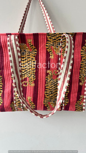 Bolso grande de algodón hecho a mano con estampado de Tigre, bolso de hombro acolchado, bolso de moda de estilo abierto para viajes y compras de mujer - Product Image 2