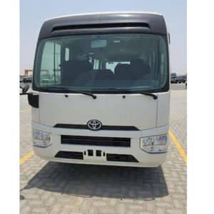 Bus Coaster 2022, pneu R20, conduite à gauche, essence, sièges en cuir, boîte de vitesses automatique, moteur turbo AWD, occasion, léger, 5 places - Product Image 1