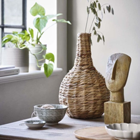 Vase en petite jacinthe d'eau antique Fabriqué au Vietnam Matériau écologique pour la décoration de la maison et la décoration de la vaisselle Vente en gros