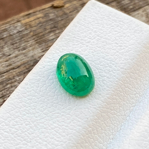 Piedra de cabujón de forma ovalada de Esmeralda zambiana Natural de 7x5 MM con piedras preciosas sueltas de buena calidad de Color para hacer joyas de 0,95 quilates - Product Image 1