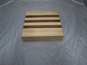 Wholesale New Design Striped Natural Acacia Wood Cutting Board <b>Square</b> Shape for Multipurpose Chopping Use - Product Image 3
