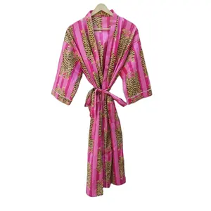 Toptan ve üretim düşük fiyat Kimono bornoz kıyafeti 6 renk hayvan baskılı Robe kaplan baskı Kimono yaz Robe