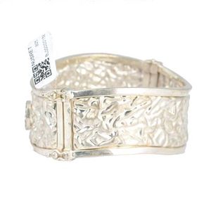 สร้อยข้อมือเทนนิสเงินแท้ 925 ประดับด้วยหิน รุ่น Wrinkle ดีไซน์ทันสมัย - Product Image 3