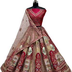 Diseñador Pavo Real y Elefante Parche & Zari trabajo e hilo trabajo Nupcial Lehenga - Product Image 1