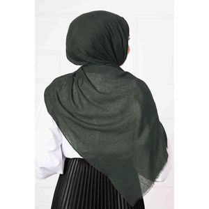 Ensemble châle, écharpe, gants et chapeau élégants en bambou kaki - Product Image 3