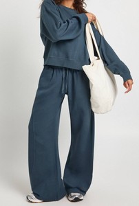Sweat-shirt pour femme à épaules tombantes avec pantalon de survêtement, coupe décontractée, pantalon de jogging en molleton, taille élastique, ensemble coordonné, production de vêtements - Product Image 3