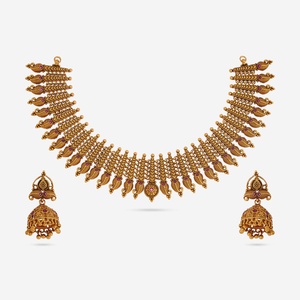 Antique <b>Necklace</b> 186403 Elegant and Timeless for Wedding Occasions - Product Image 1