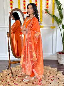 Vêtements fantaisie Salwar Kameez avec une couleur différente pour les femmes cousues Kurtis attrayant pakistanais indien Anarkali Kurtis avec Dupatta - Product Image 3
