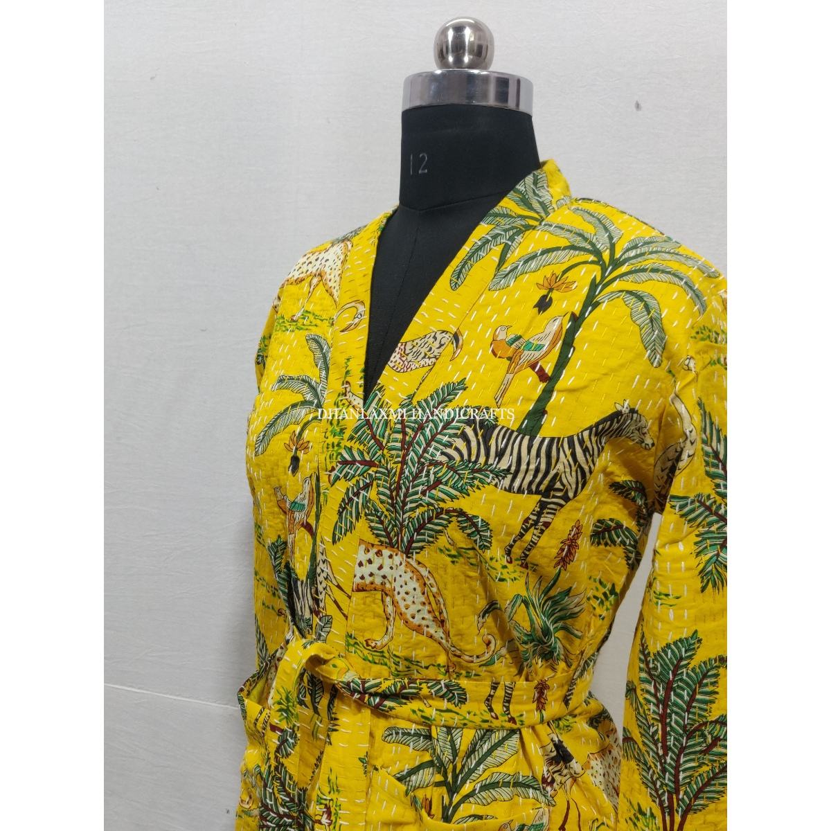 สีเหลือง