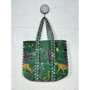 Bolso Tote Reversible de Terciopelo y Algodón Acolchado Estilo Boho Chic para Mujer, Bolso de Compras Ecológico y Sostenible, Color Ocre, para la Playa - Product Image 4