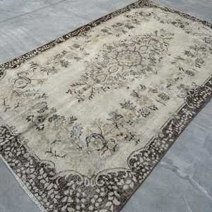 Vintage Turkish Rug, Large 5.6x9.4 ft (171x288 cm) Rug, <b>Brown</b> Moroccan <b>Wool</b> Rug - Product Image 4