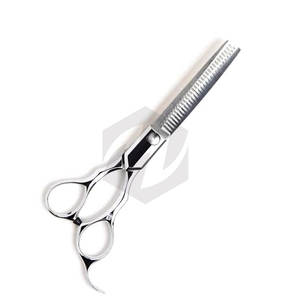 Ciseaux à effiler de qualité supérieure 5,5 pouces, finition polie miroir, bord tranchant durable, ciseaux à effiler pour barbier avec repose-doigts argenté - Product Image 4