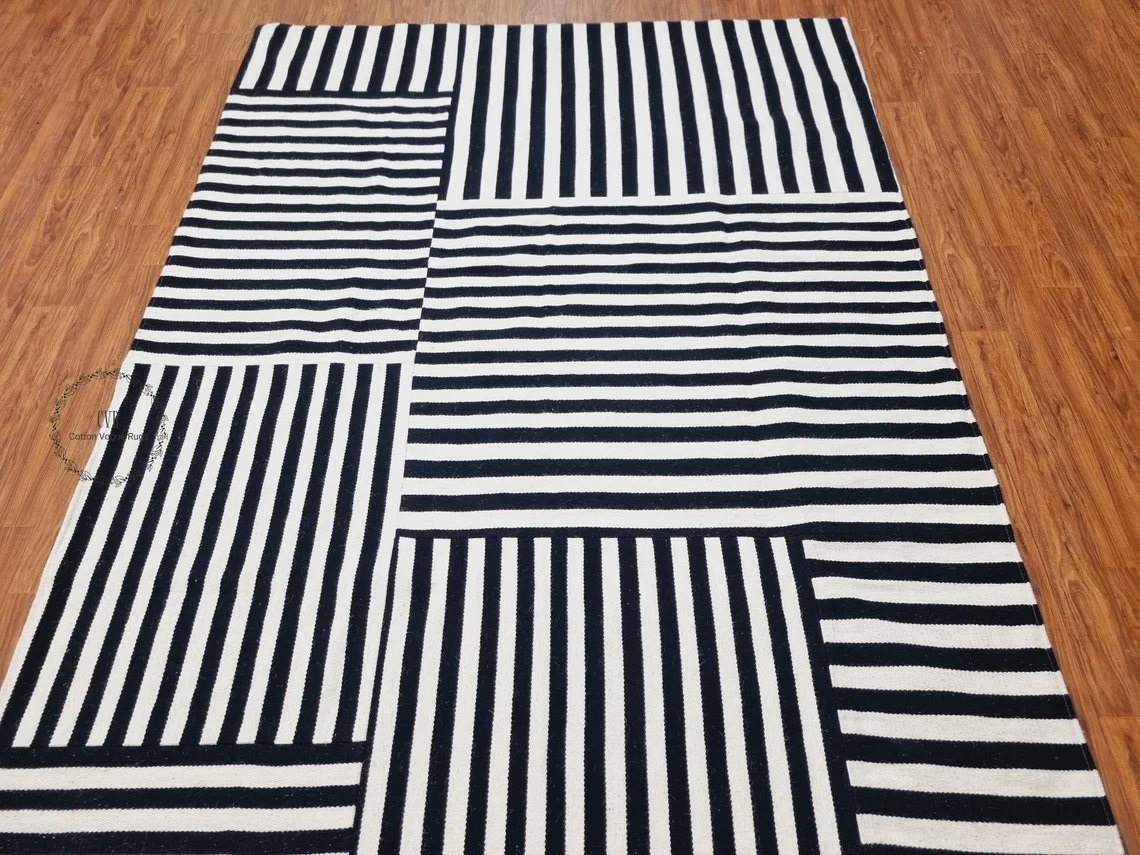 Identique à l'image