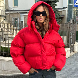 Veste matelassée pour femmes pour climat froid, utilisant des couches d'isolation avancées, extérieur résistant au vent, vêtement d'hiver, vente en gros - Product Image 2