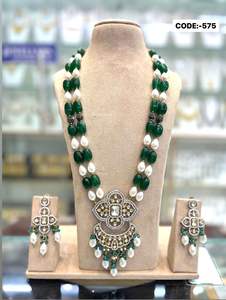 Ensemble de colliers et boucles d'oreilles en laiton Kundan vintage glamour chaînes en forme de fleur avec perles mariage occasions religieuses cadeau spécial - Product Image 5