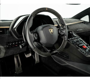 Lamborghini Aventador LP 2022-4 Ultimae Roadster 780, certifiée propre et utilisée de manière équitable - Product Image 4