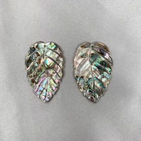Boucles d'oreilles ou pendentif en coquille d'ormeau naturel en nacre sculptée pour bijoux