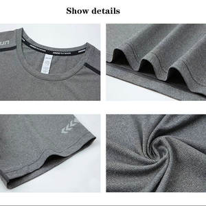 T-shirt Muscle Slim Fit de haute qualité pour hommes T-shirt de gym personnalisé en coton biologique vierge pour hommes - Product Image 3