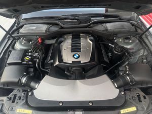 750Li usado - Product Image 3