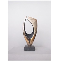 Statue intérieure et extérieure de luxe pour la décoration intérieure et la décoration de jardin Sculptures disponibles à un prix abordable en vrac