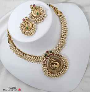 LATEST ANTIQUE TRADITIONAL and <b>FASHIONABLE</b> SOUTH INDIAN TEMPLE <b>JEWELLERY</b> SET and COPPER SOUTH NECKLACE SET for WOMEN NAD GIRLS - Product Image 2