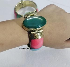 Attrayant Pierre Naturelle avec Laiton et Os Design vente chaude à la main Femme Bracelet manchette 100% Os fait Bracelet - Product Image 5