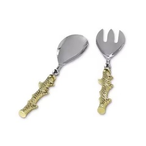 Serveur à salade en laiton doré sans danger pour les aliments avec poignée de vadrouille Ensemble de serveurs à salade de table pour la maison et le mariage - Product Image 4