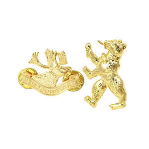 Pins de Solapa Personalizados de Metal con Diseño de <span class=keywords><strong>Príncipe</strong></span> Rana, Dorado y <span class=keywords><strong>Negro</strong></span>, con Caballo, para Hombre, para Coche, con Cajas de Empaque para Trajes de Mujer - Product Image 3