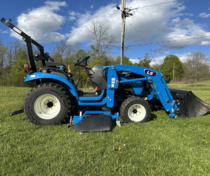 Compre el Tractor de Jardín LS LL2300 Azul de Calidad, con Tracción en las 4 Ruedas, Transmisión por Engranajes, Tractor Multifuncional - Product Image 1