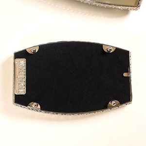 Plateau de toilette en métal argenté miroir, bordure en filigrane ornée, carré, pour parfum, bijoux, organisateur de commode décoratif pour mariage - Product Image 3