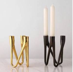 เชิงเทียนสำหรับตกแต่งบ้าน เชิงเทียนโลหะที่มีสไตล์ เหมาะสำหรับการสร้างแสงสว่างที่นุ่มนวล โรแมนติก และเป็นเทศกาล - Product Image 1