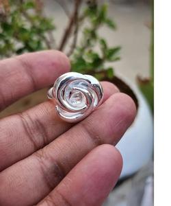 Anillo espiral Sólido 925 Plata esterlina Diseño de remolino Anillo de joyería minimalista hecho a mano para mujer Regalo para ella - Product Image 3