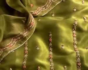 Trajes sin costuras de diseño moderno bordados a mano de lujo para mujer, moda india, estilo tradicional avanzado - Product Image 3