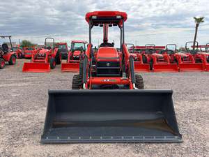 รถแทรกเตอร์ตักดินรุ่น Kubota M62 มือสอง เป็นรถตักดินแบบหนัก (TLB) ออกแบบมาเพื่อการก่อสร้าง ขุดดิน จัดสวน และการเกษตร - Product Image 5