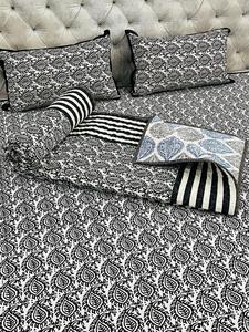 Juego de cama de edredón de algodón con estampado de bloque de mano indio, edredón tamaño King de diseño moderno suave con almohada para dormitorio - Product Image 2