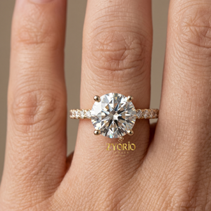 Anillo de Compromiso Clásico de Oro de 14K con Corte Redondo y Engaste Pavé, Anillo de Boda para Mujer - Product Image 5