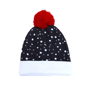 Gorro de punto personalizado para adultos Patrón de personajes de puntos con estampado de animales de Navidad para vacaciones de invierno y escenas de playa - Product Image 2