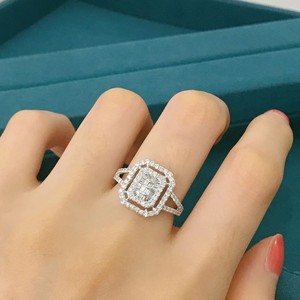 Bague de fiançailles personnalisée en or blanc 14K avec diamant de laboratoire taille baguette bagues fines en diamant de laboratoire pour femmes - Product Image 4