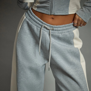 Conjunto de chándal gris de 2 piezas con rayas laterales en contraste para mujer, Sudadera con capucha y pantalones de chándal, conjunto de chándal de 2 piezas de longitud completa para mujer - Product Image 3