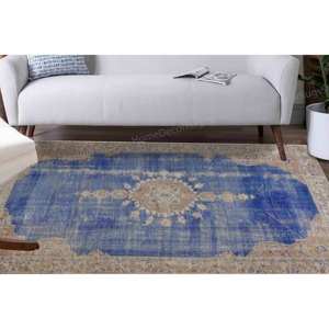 Tapis imprimé bleu marine : motifs orientaux et turcs estompés et doux, tapis en velours de luxe - Product Image 2