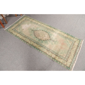 Tapis turc vintage, 2,8x6,3 pieds, vert beige géométrique avec éléments floraux - Product Image 2