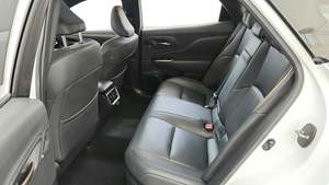 Usado 2024 para CRO -WN XLE AWD Volante a la Izquierda - Product Image 3