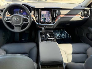 รถยนต์ Volvo S60 Recharge T8 Plus Dark Theme ปี 2024 สภาพดี ใช้งานน้อย - Product Image 4